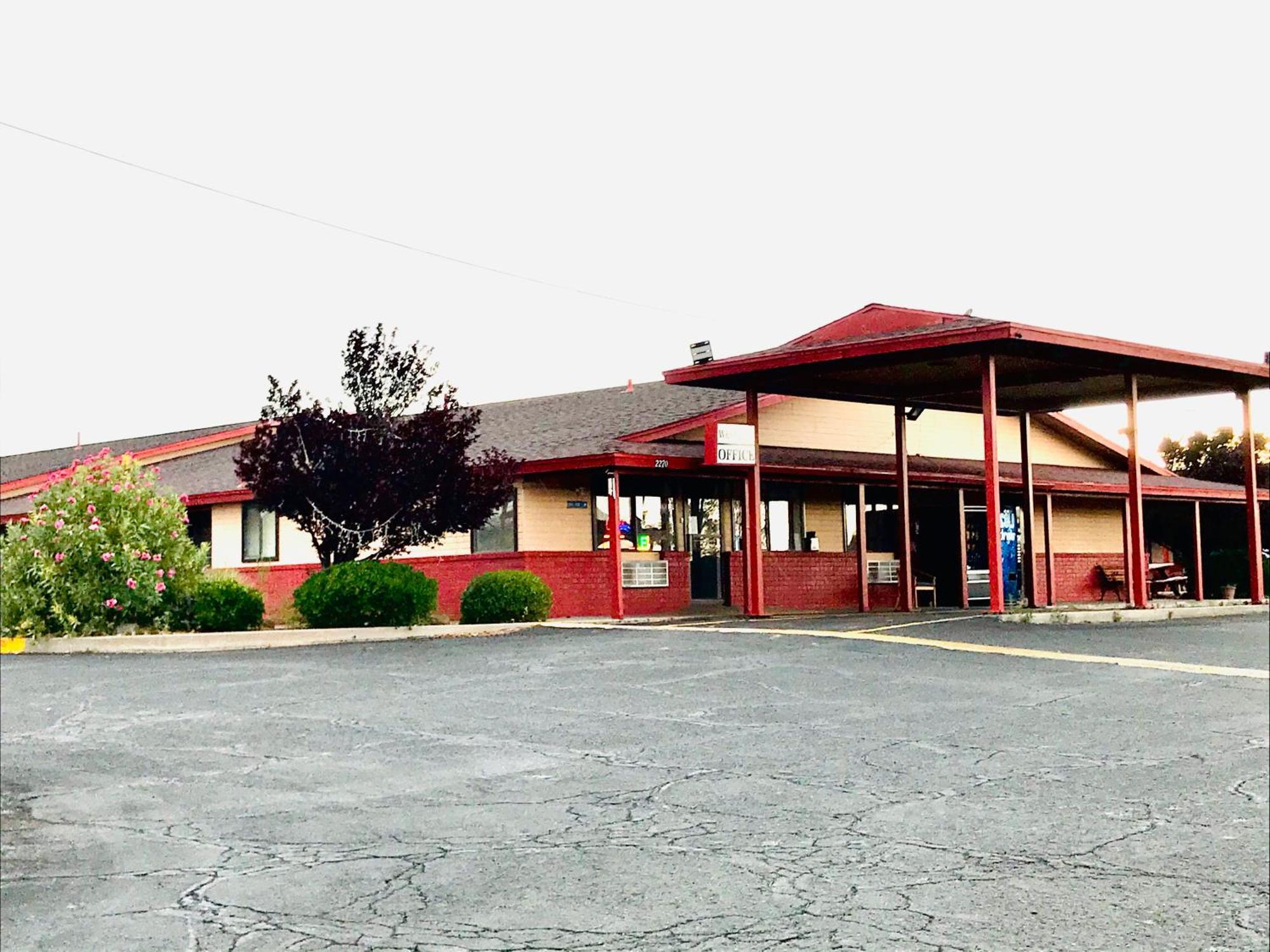 Travelodge By Wyndham Truth Or Consequences Exterior photo
